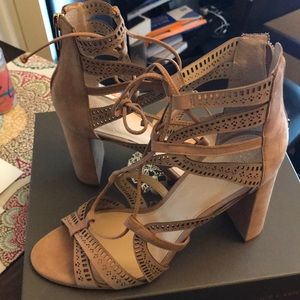 Vince Camuto